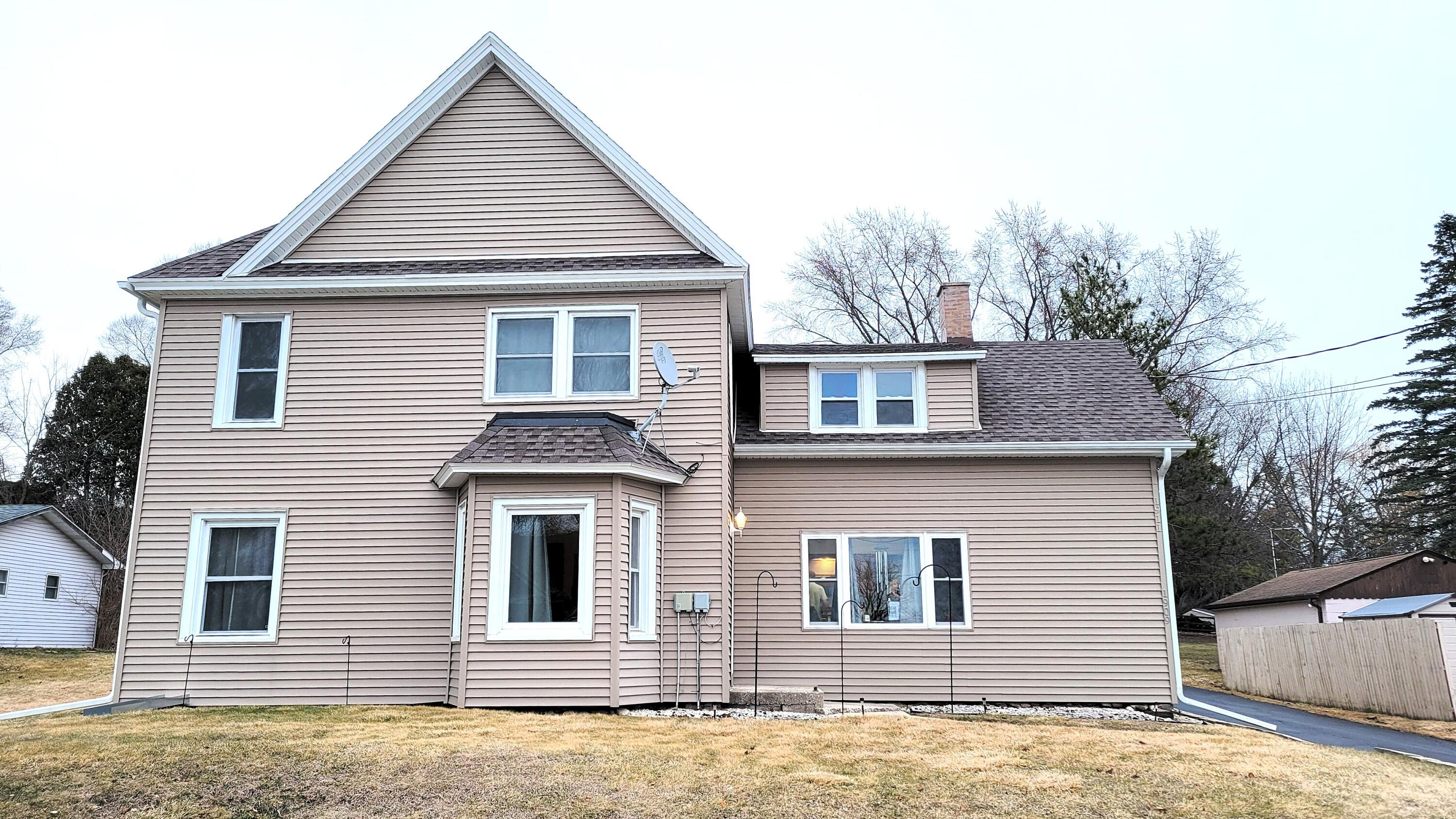 1909 Salisbury Road, Unit 1911 West Bend, WI 53090 - Photo 19 of 22 NEW FRONT