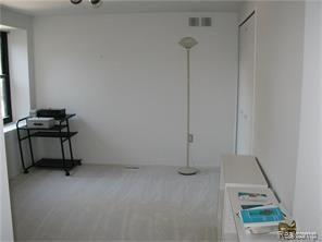 5055 Crooks Road, Unit 16 Royal Oak, MI 48073 - Photo 9 of 20 5055crooksbr2.jpg