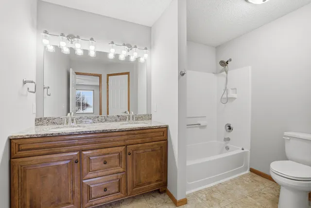 $310,000 | 3789 Hazel Trail, Unit C, Woodbury, MN 55129