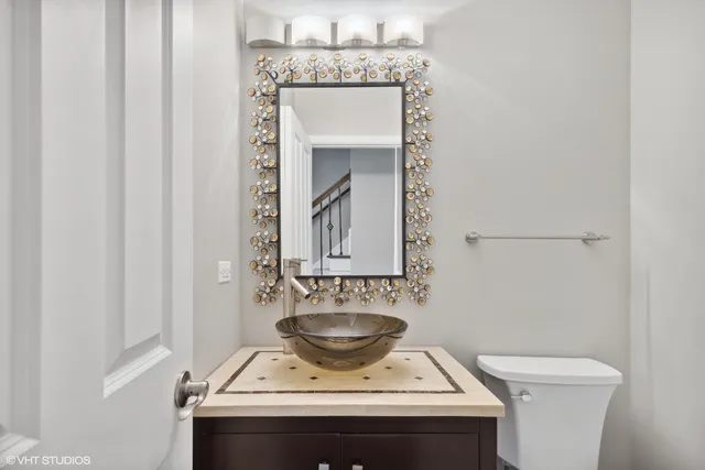 $6,000 | 384 Hastings Avenue, Highland Park, IL 60035