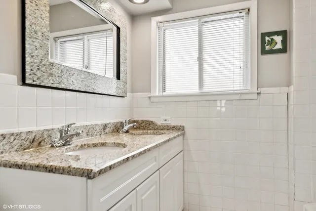 $6,000 | 384 Hastings Avenue, Highland Park, IL 60035