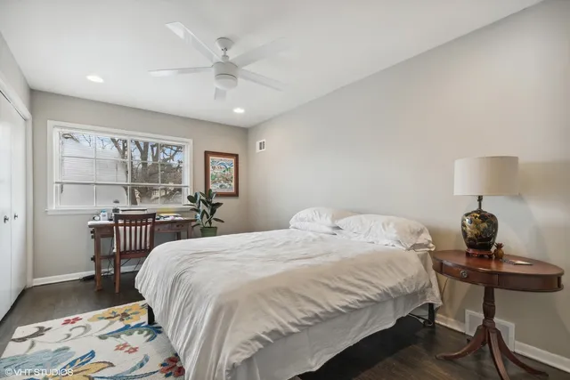 $6,000 | 384 Hastings Avenue, Highland Park, IL 60035