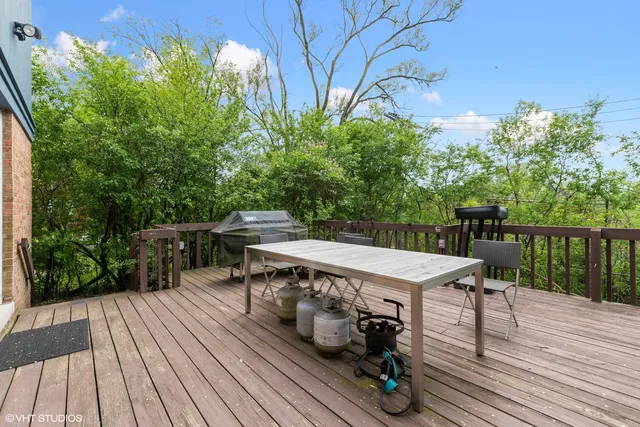 $6,000 | 384 Hastings Avenue, Highland Park, IL 60035