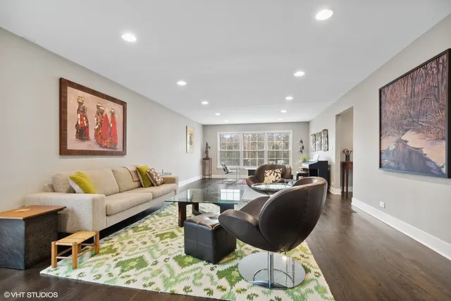 $6,000 | 384 Hastings Avenue, Highland Park, IL 60035