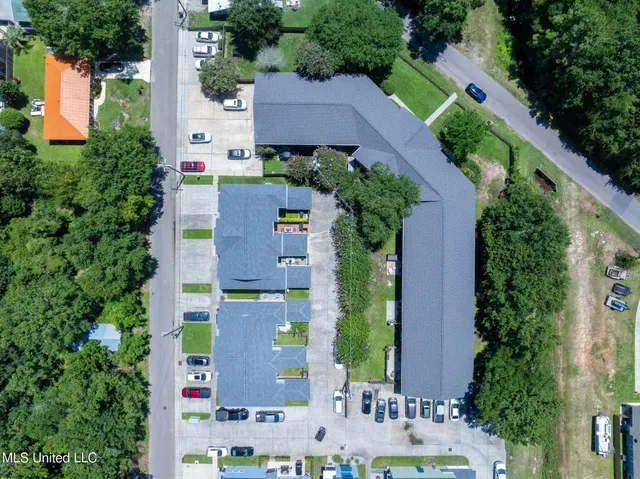 $369,000 | 216 Carre Court, Unit 3, Bay St. Louis, MS 39520