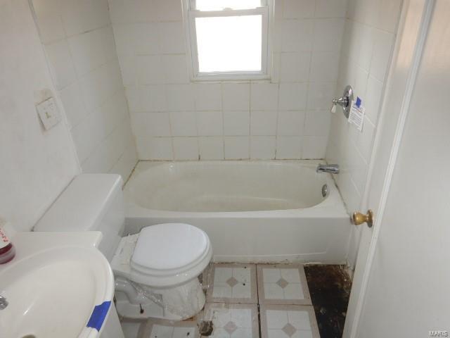 763 Dunn Road St. Louis, MO 63138 - Photo 14 of 15