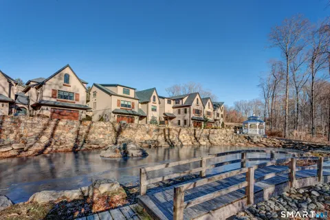 $1,700,000 | 3 Woods Way, Unit 3, Guilford, CT 06437
