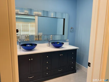 $1,700,000 | 3 Woods Way, Unit 3, Guilford, CT 06437