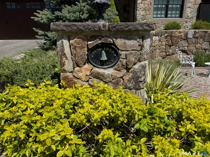 $1,700,000 | 3 Woods Way, Unit 3, Guilford, CT 06437