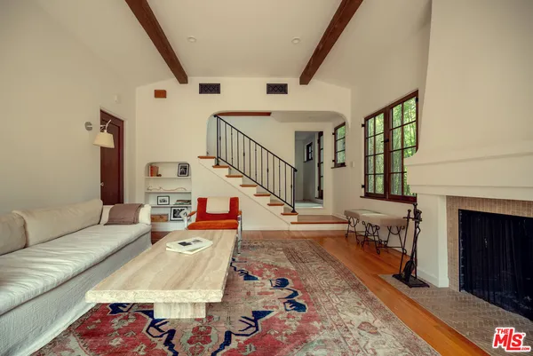 $7,500 | 8515 Ridpath Drive, Los Angeles, CA 90046