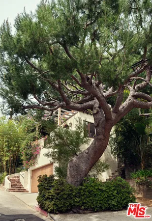 $7,500 | 8515 Ridpath Drive, Los Angeles, CA 90046