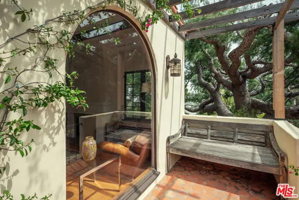 $7,500 | 8515 Ridpath Drive, Los Angeles, CA 90046