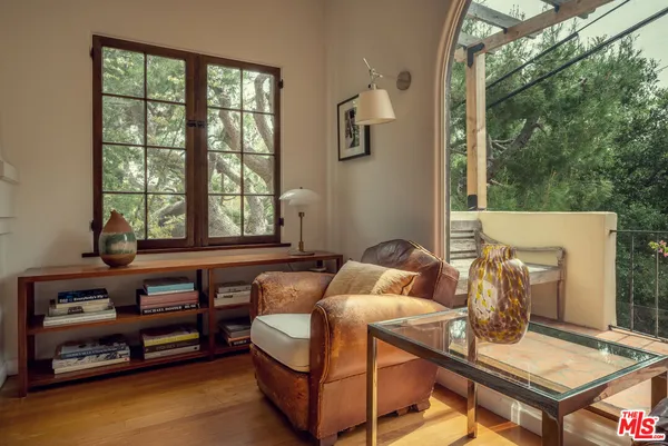 $7,500 | 8515 Ridpath Drive, Los Angeles, CA 90046