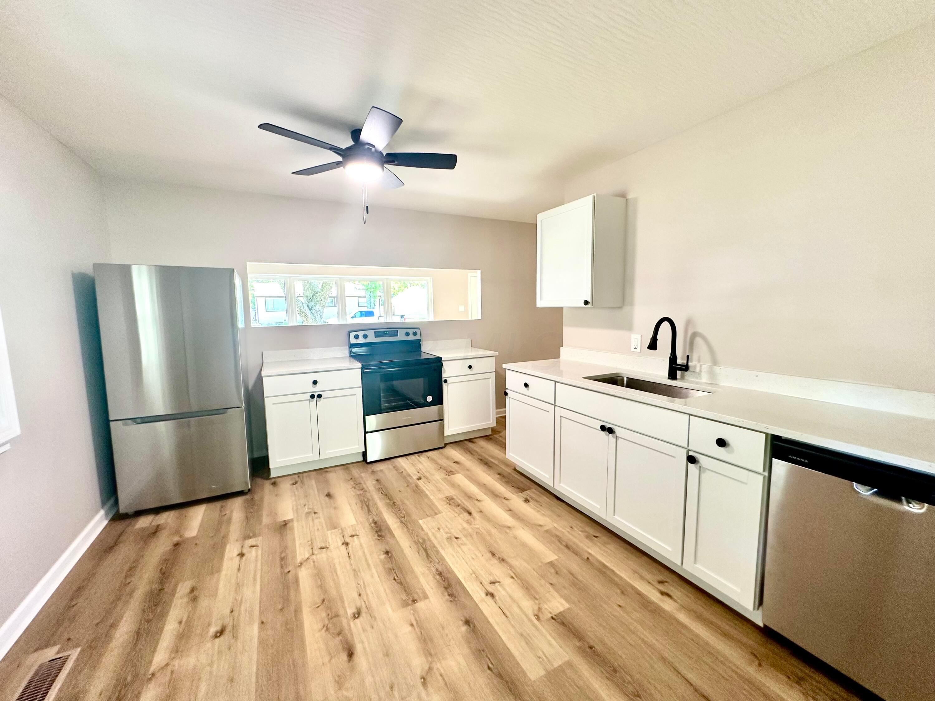 981 James Road Lancaster, OH 43130 - Photo 4 of 23 Kitchen