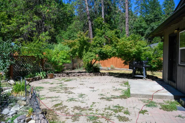 $365,000 | 290 Mountain View Drive, Lewiston, CA 96052