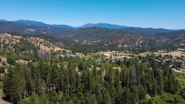 $365,000 | 290 Mountain View Drive, Lewiston, CA 96052