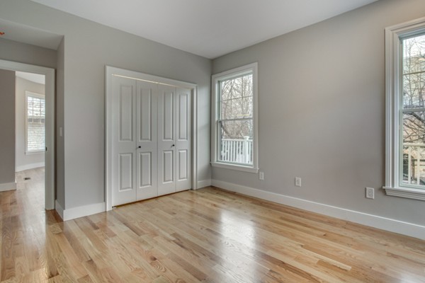 18 Kilsyth Road, Unit 1 Brookline, MA 02445 - Photo 12 of 19