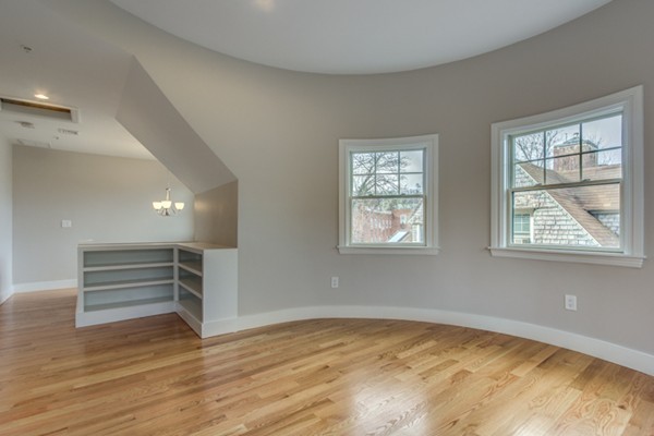 18 Kilsyth Road, Unit 1 Brookline, MA 02445 - Photo 17 of 19