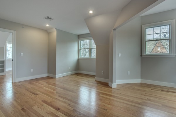 18 Kilsyth Road, Unit 1 Brookline, MA 02445 - Photo 18 of 19