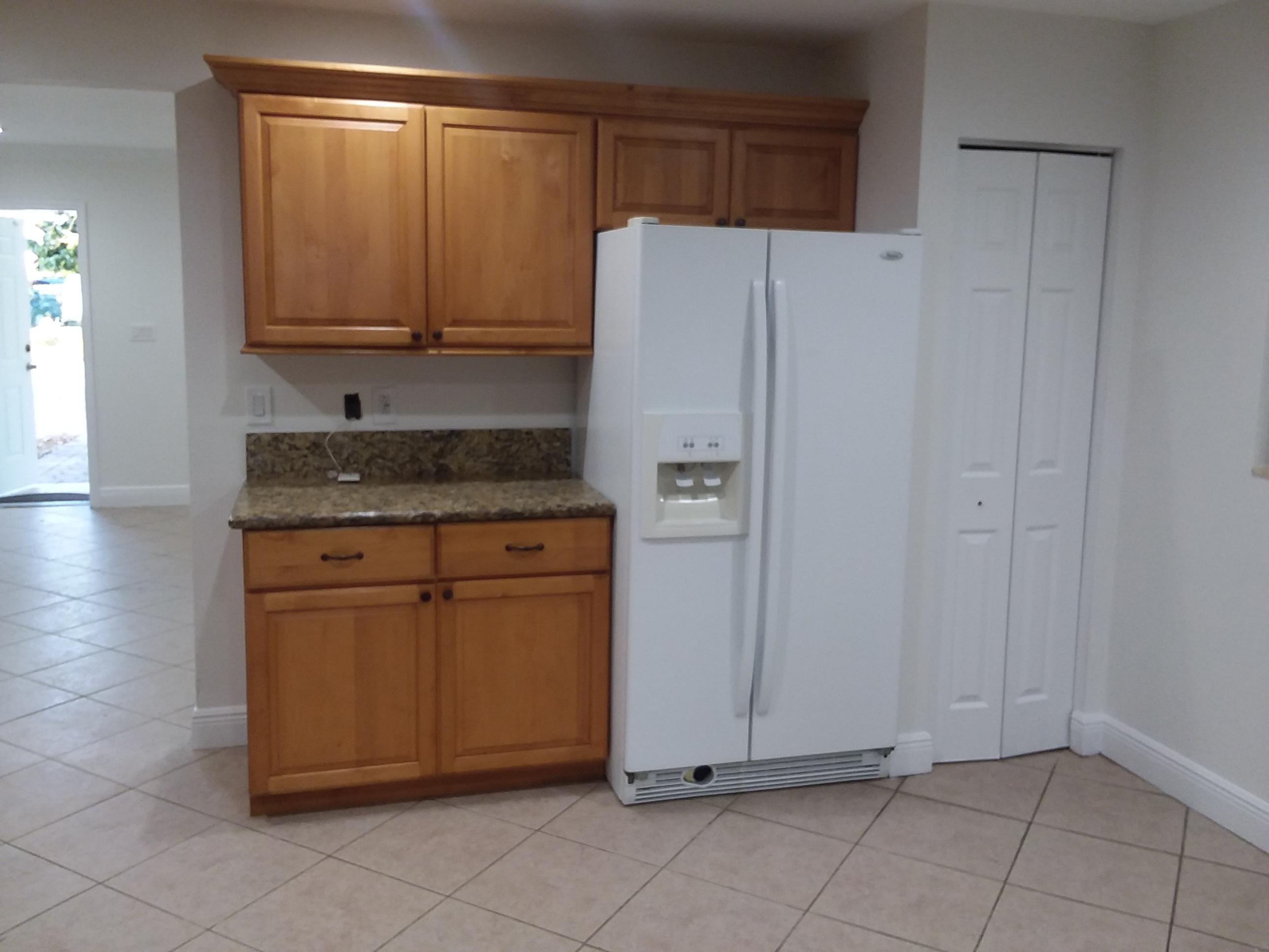 3 North End Road Key Largo, FL 33037 - Photo 4 of 6 04