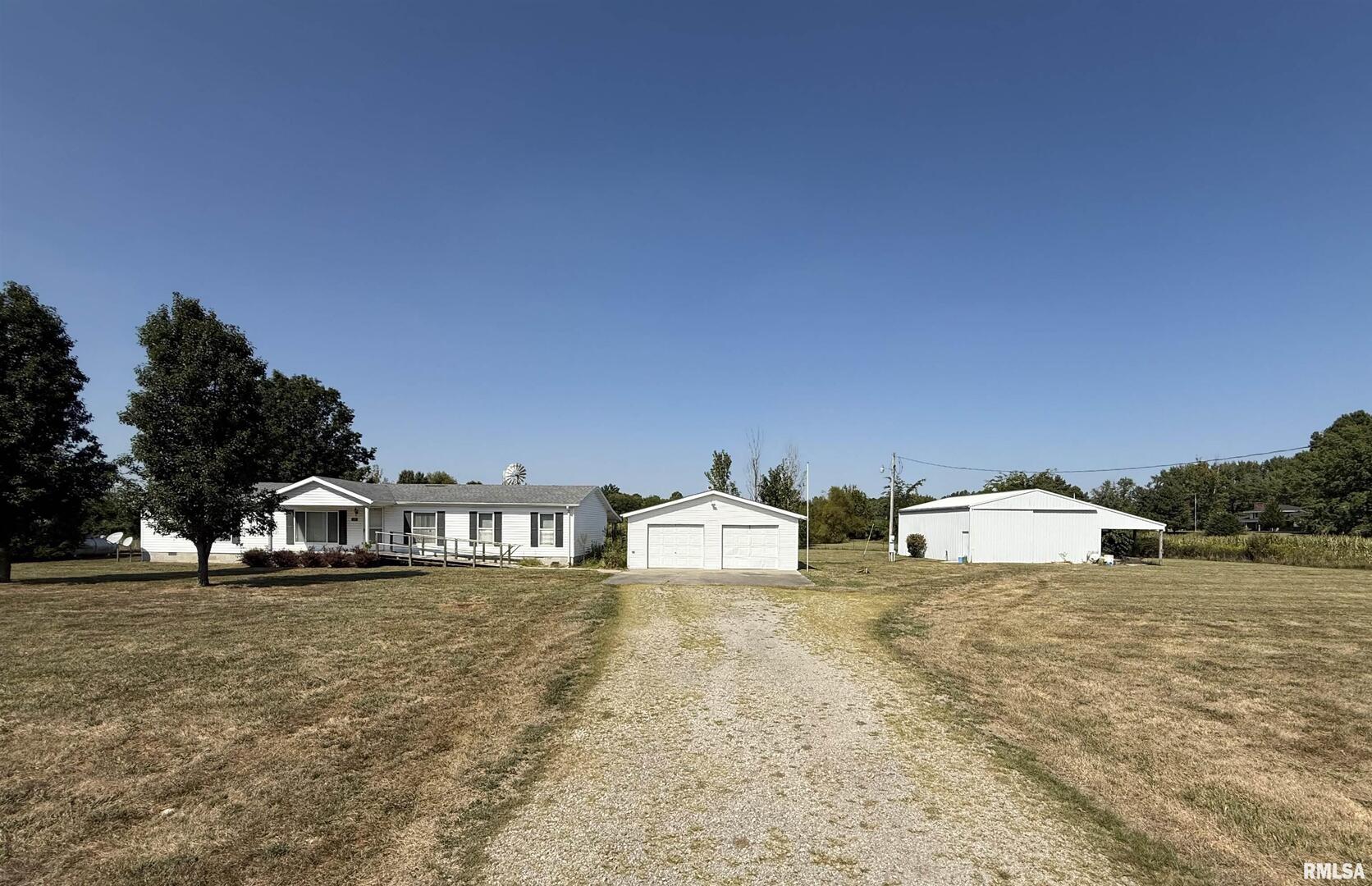 115 Mt Joy Road Murphysboro, IL 62966 - Photo 2 of 32
