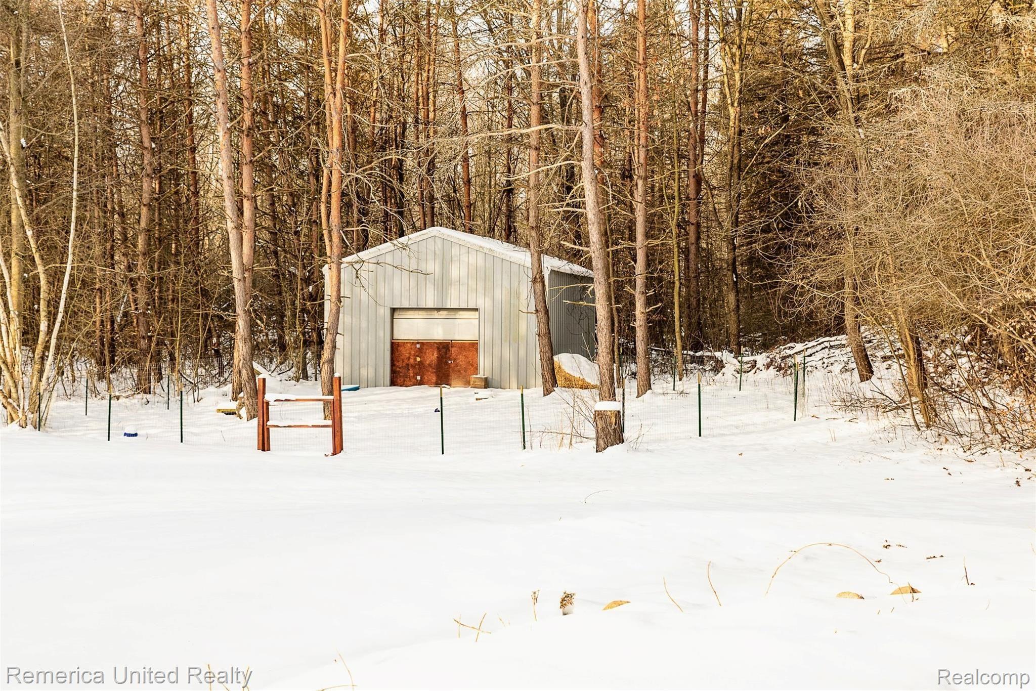 15466 Seymour Road Linden, MI 48451 - Photo 19 of 40 DSC_6277.jpg