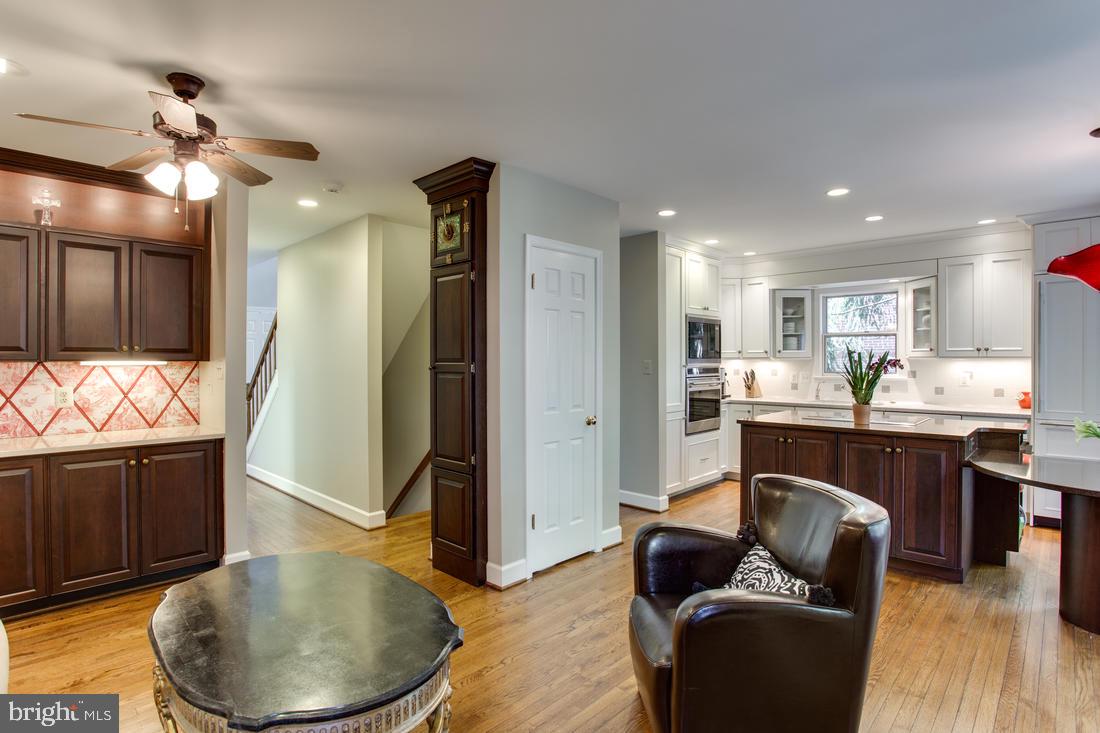 6606 Anthony Crest Square McLean, VA 22101 - Photo 13 of 36