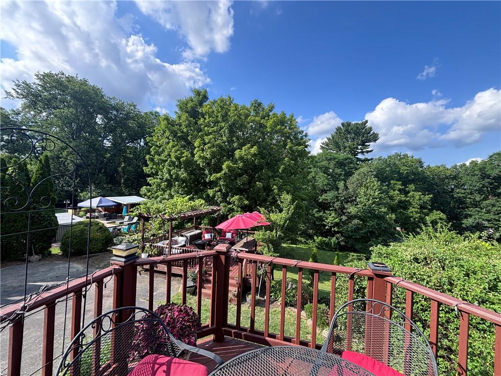 257 Johnston Road Pittsburgh, PA 15241 - Photo 22 of 29 a view of a balcony with an outdoor space