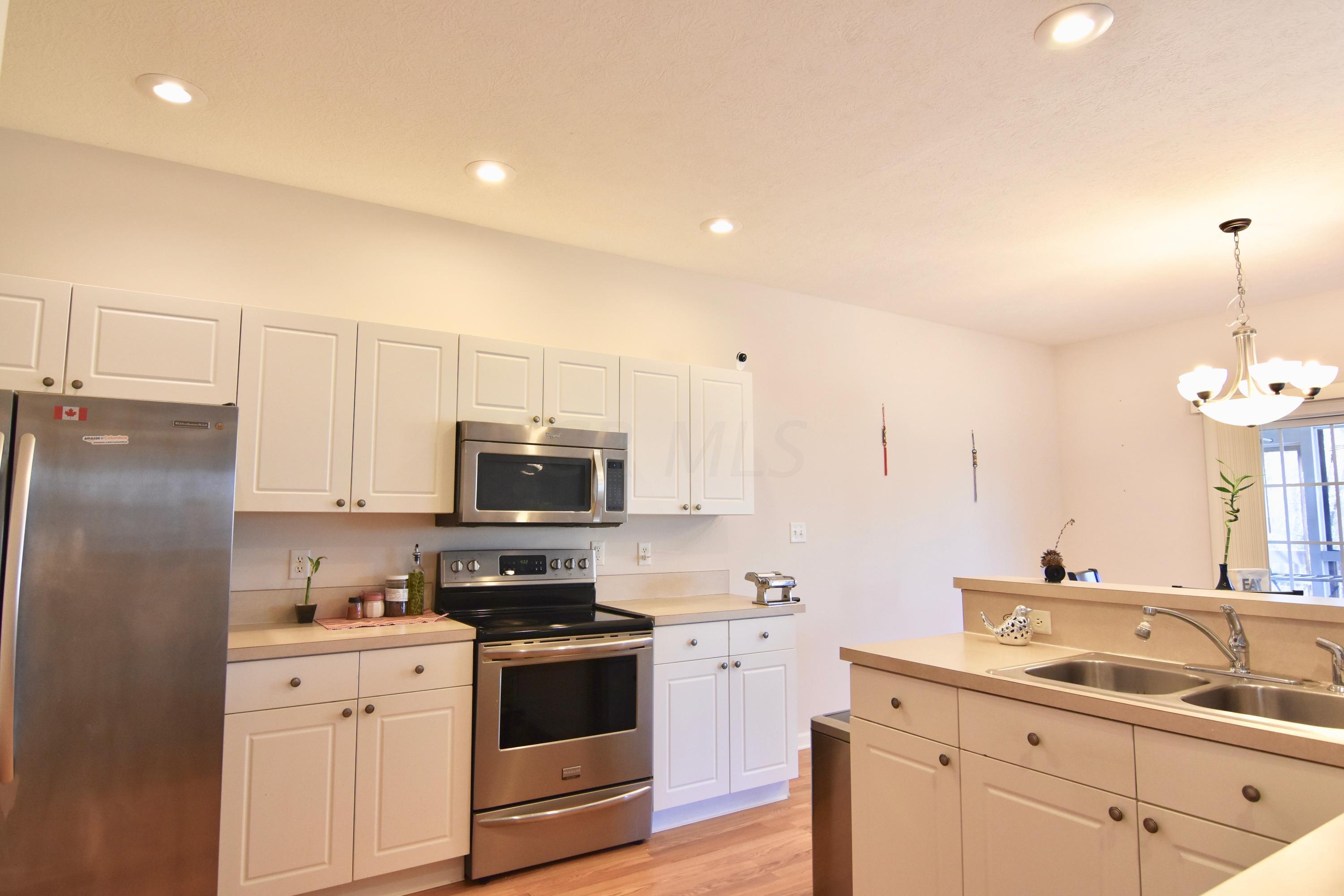 674 Spring Valley Drive Lewis Center, OH 43035 - Photo 8 of 28