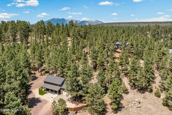 $1,425,000 | 3348 Happy Trails Drive, Flagstaff, AZ 86005