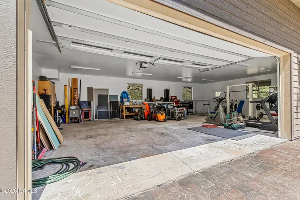 $1,425,000 | 3348 Happy Trails Drive, Flagstaff, AZ 86005