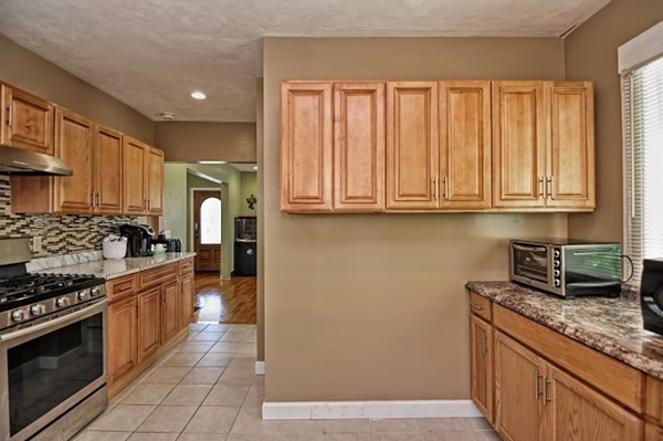 86 Randolph Road Worcester, MA 01606 - Photo 13 of 30 Gallery Image 13