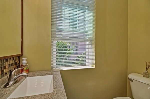 86 Randolph Road Worcester, MA 01606 - Photo 17 of 30 Gallery Image 17