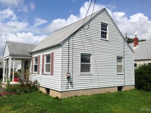 433 Locust Road Hellertown, PA 18055 - Photo 3 of 10 Gallery Image 3