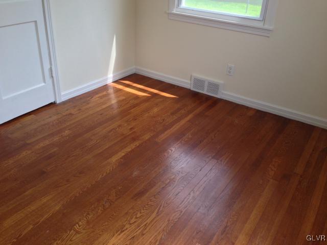 433 Locust Road Hellertown, PA 18055 - Photo 7 of 10 Gallery Image 7