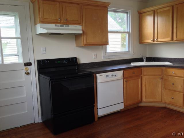 433 Locust Road Hellertown, PA 18055 - Photo 9 of 10 Gallery Image 9