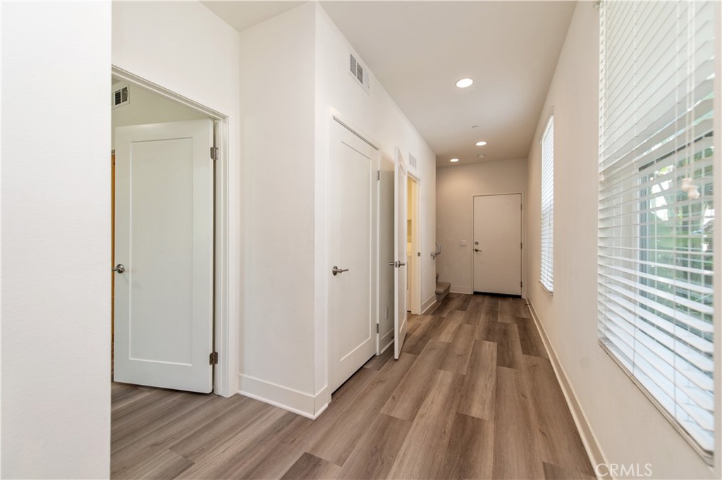 120 Rockefeller Irvine, CA 92612 - Photo 2 of 31