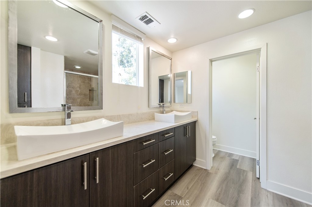 120 Rockefeller Irvine, CA 92612 - Photo 23 of 31