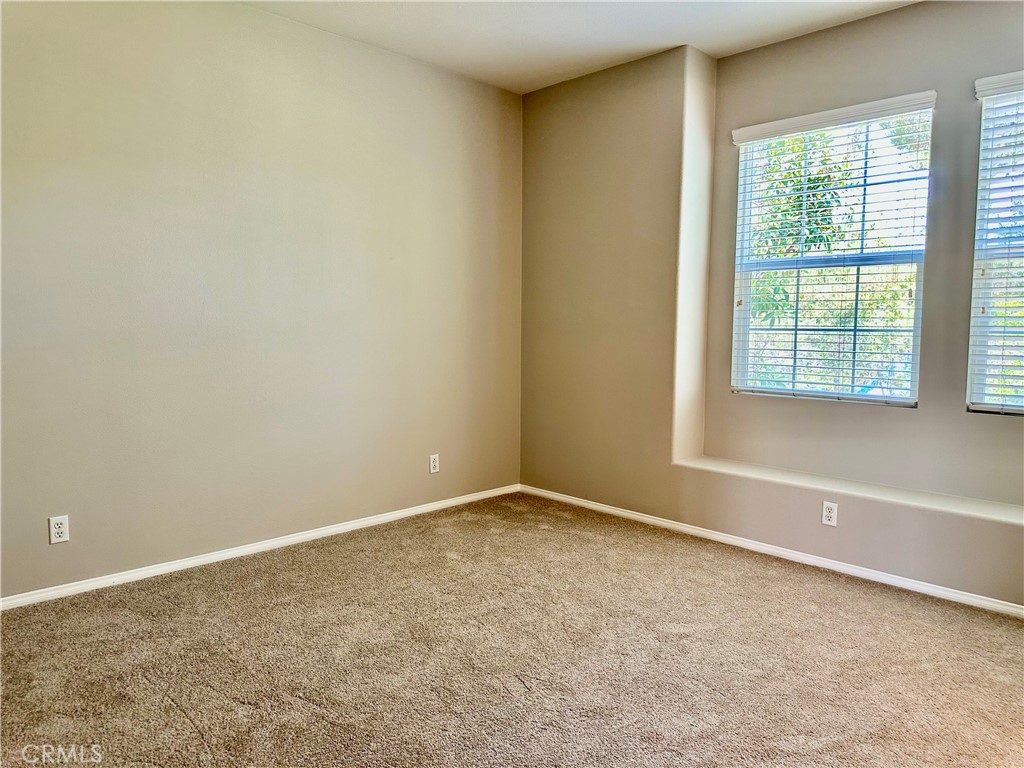 21 Durlston Way Ladera Ranch, CA 92694 - Photo 20 of 47 an empty room with a window