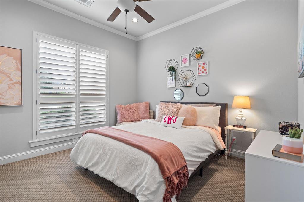 3328 Clubview Drive Denton, TX 76226 - Photo 23 of 40 Fourth bedroom with oversized closet and attachedbathroom!
