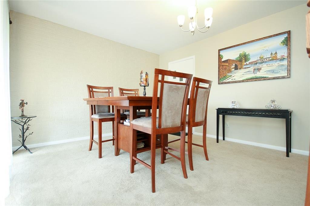 212 Springdale Road Venetia, PA 15367 - Photo 6 of 23