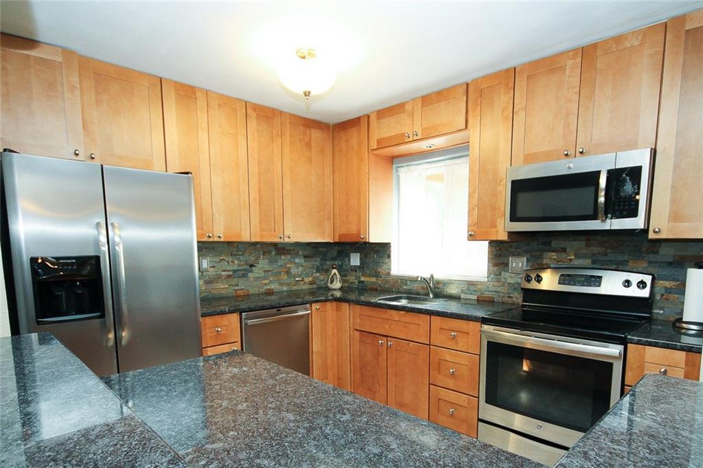 212 Springdale Road Venetia, PA 15367 - Photo 8 of 23