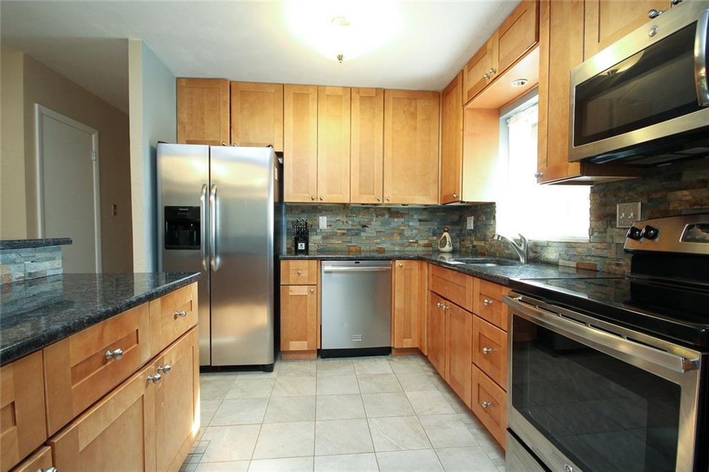 212 Springdale Road Venetia, PA 15367 - Photo 9 of 23