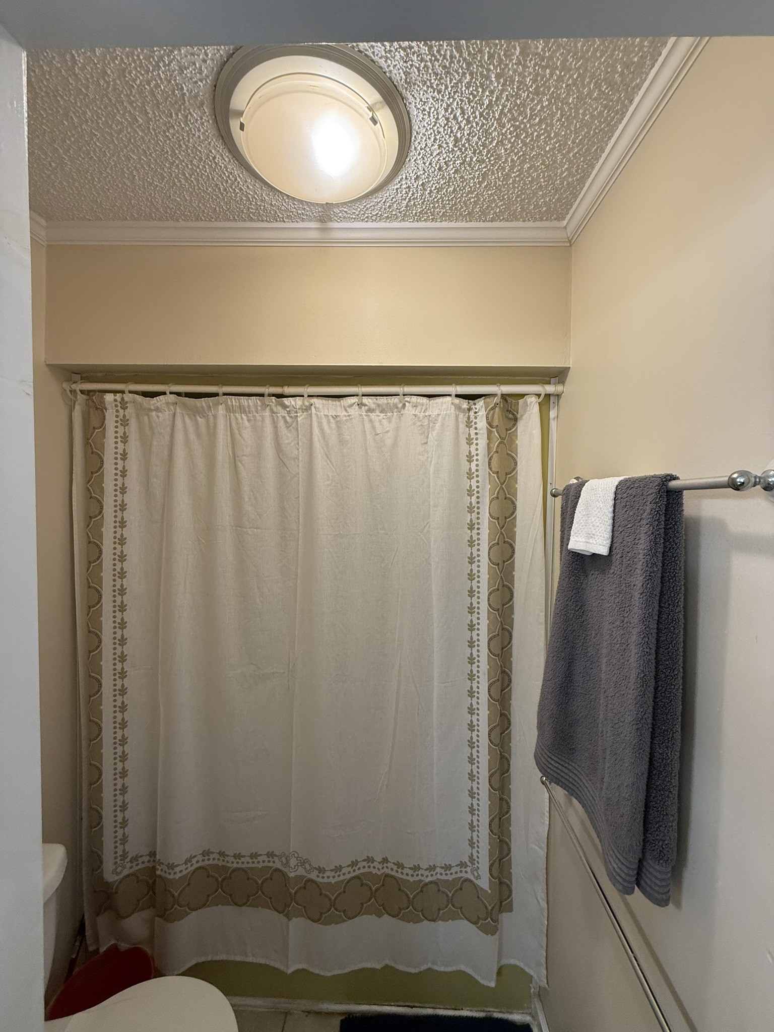 353 Golf Club Road McMinnville, TN 37110 - Photo 11 of 28 a view of a closet