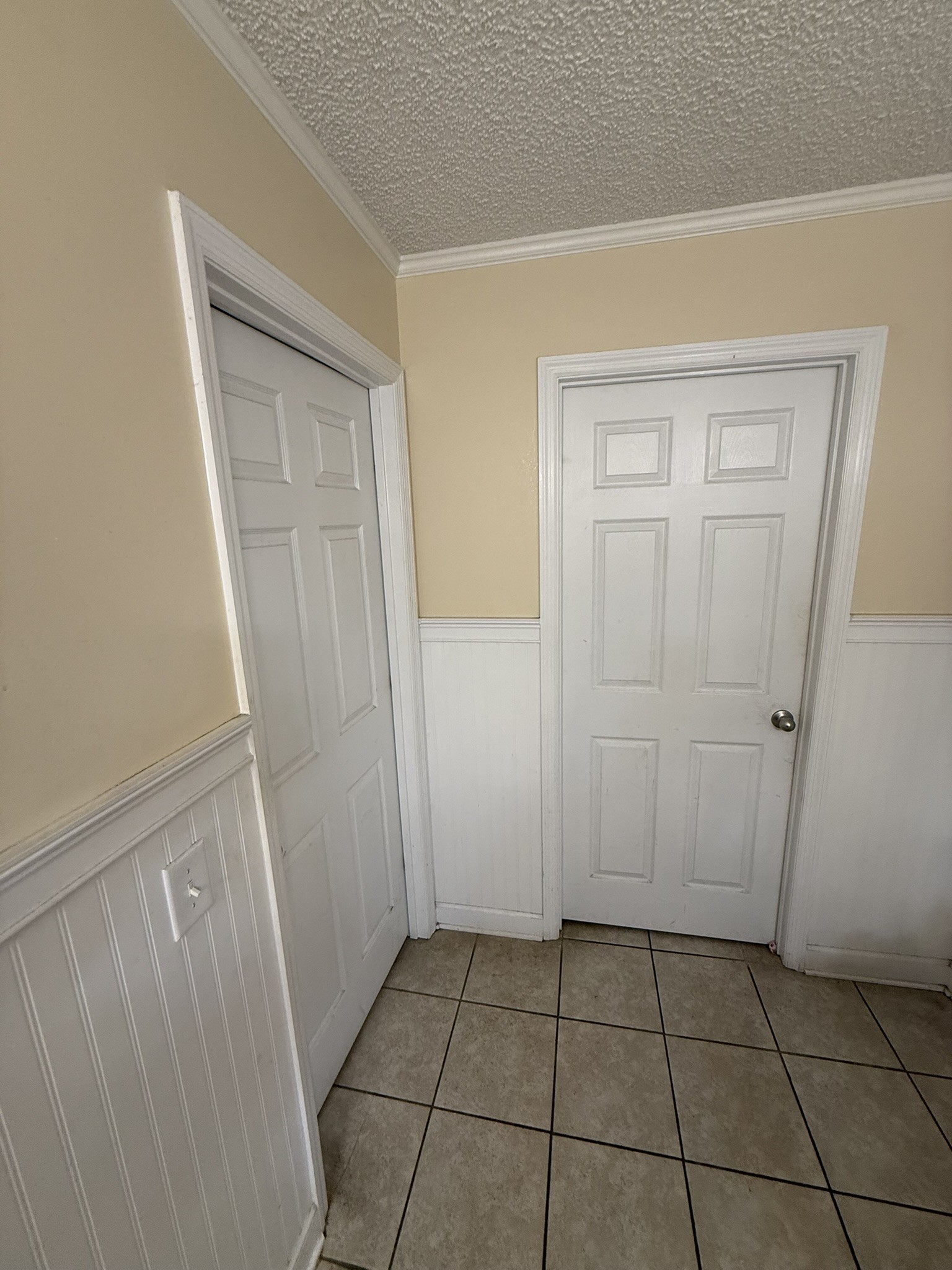 353 Golf Club Road McMinnville, TN 37110 - Photo 12 of 28 a view of an empty room