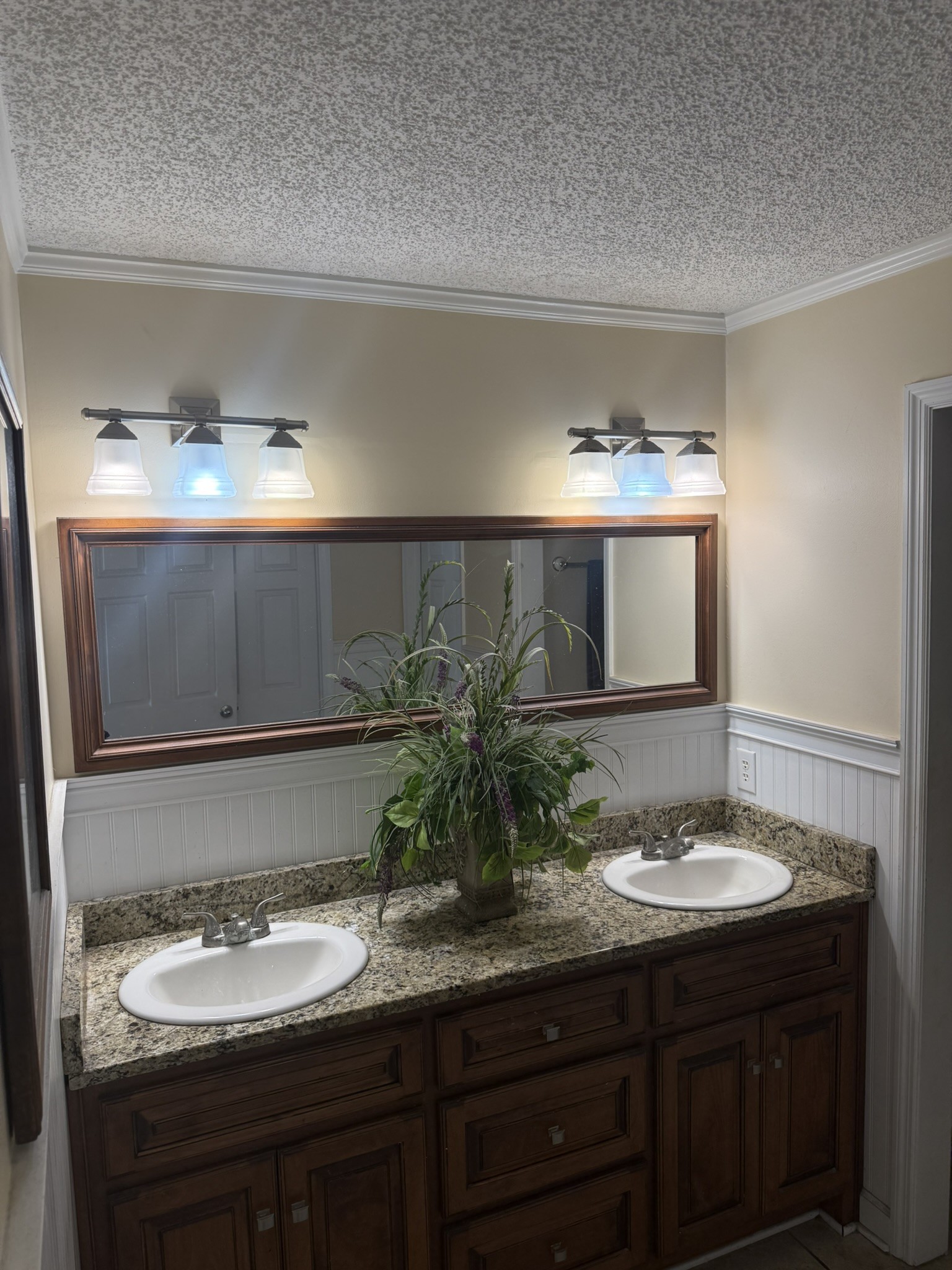 353 Golf Club Road McMinnville, TN 37110 - Photo 10 of 28 a bathroom with a sink and a mirror