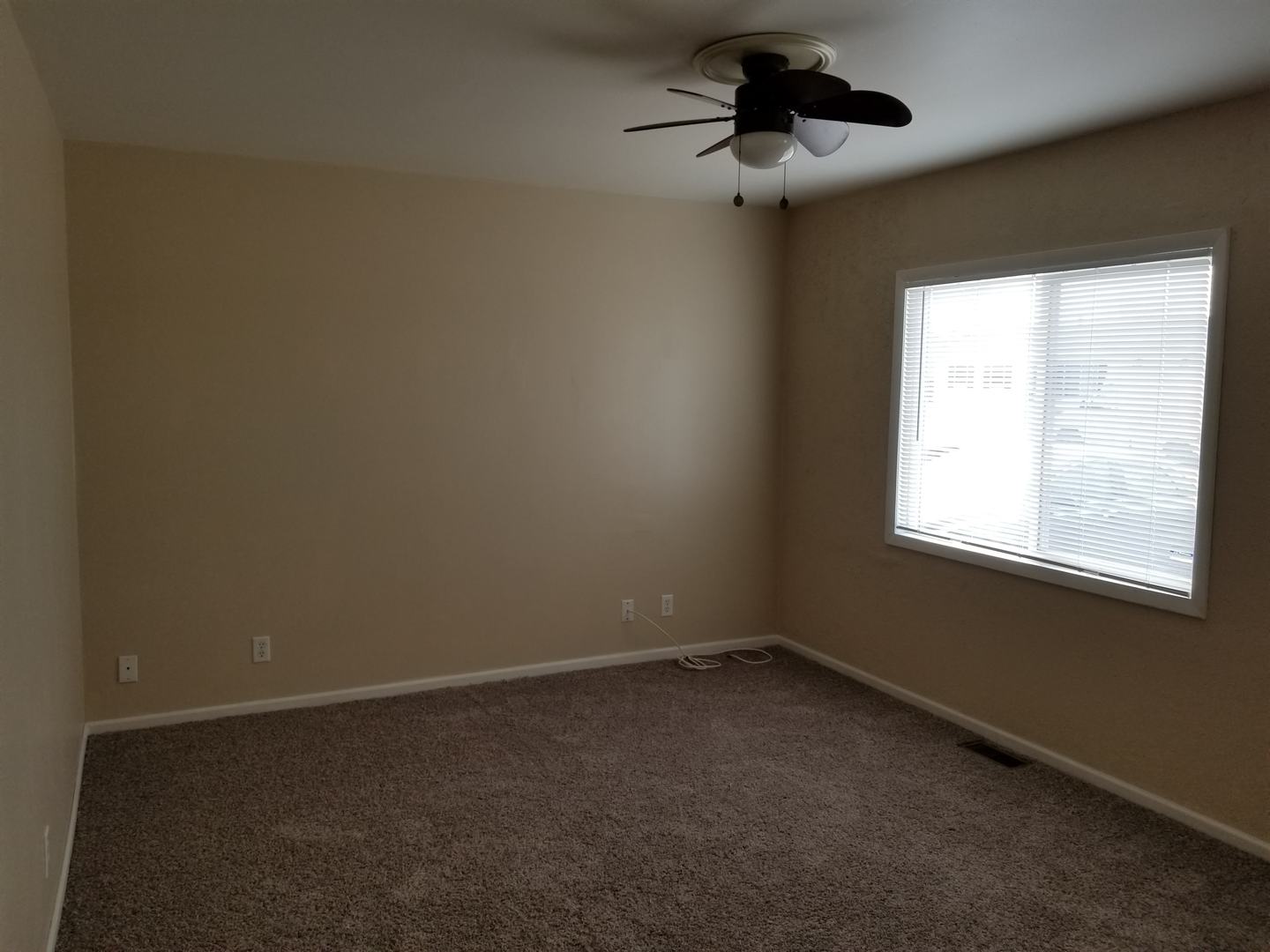 627 Belmont Drive Romeoville, IL 60446 - Photo 7 of 14