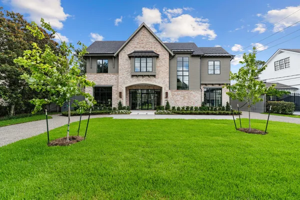 $5,395,000 | 827 Rocky River Road, Houston, TX 77056