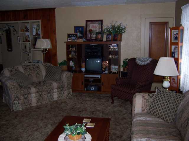 3593 Mechanicsburg Road Springfield, OH 45503 - Photo 3 of 12