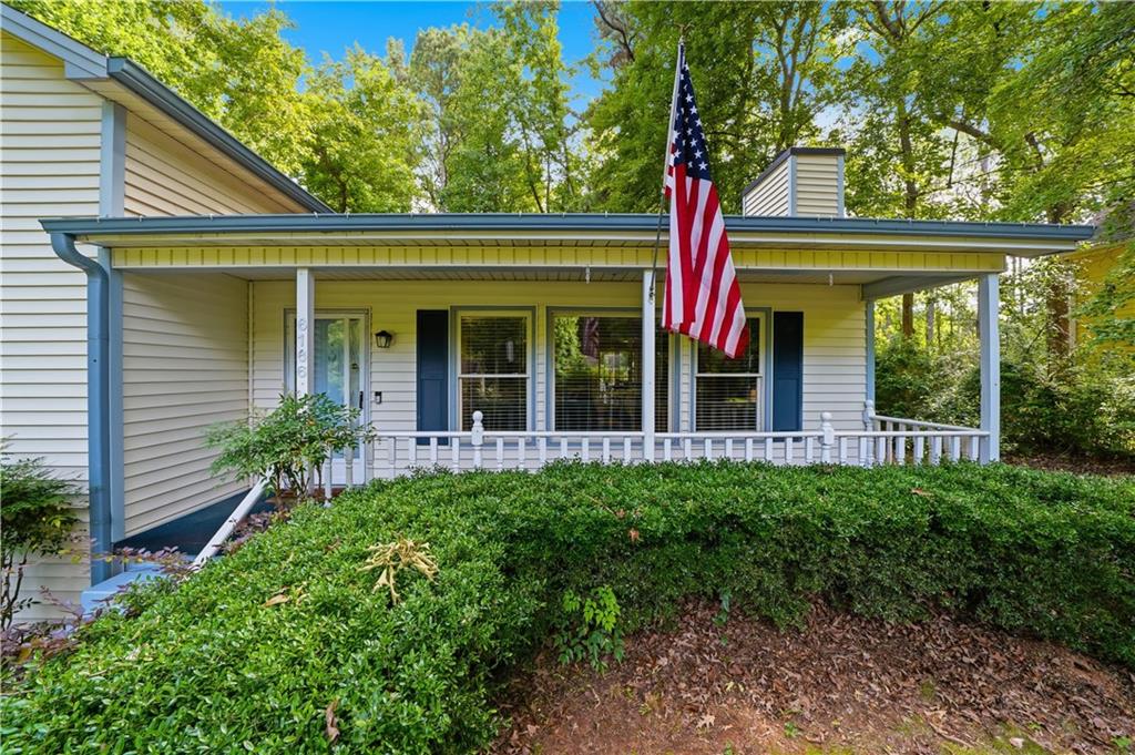6166 Picketts Ridge Acworth, GA 30101 - Photo 3 of 38